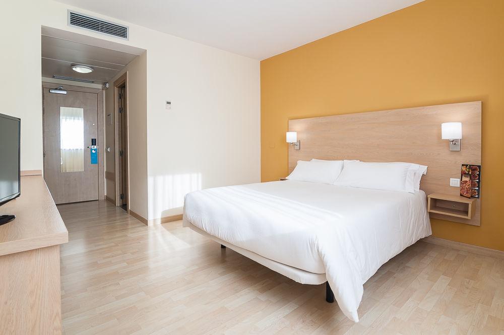 B&B Hotel Madrid Las Rozas Екстериор снимка