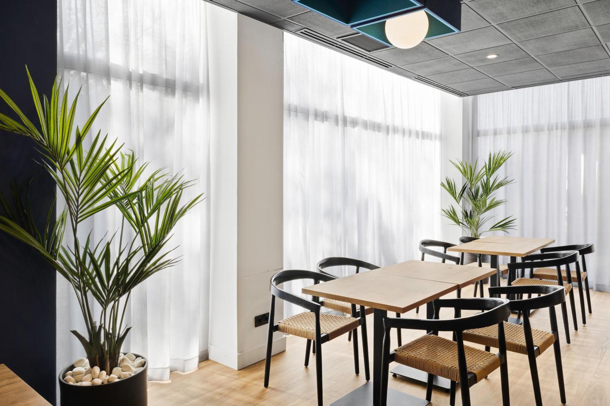 B&B Hotel Madrid Las Rozas Екстериор снимка